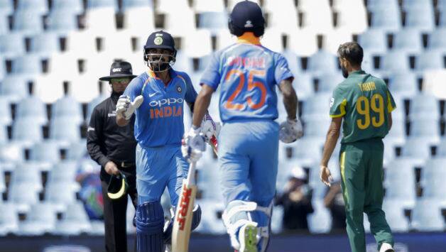 Players went off the field with India needing just 2 to win © AFP