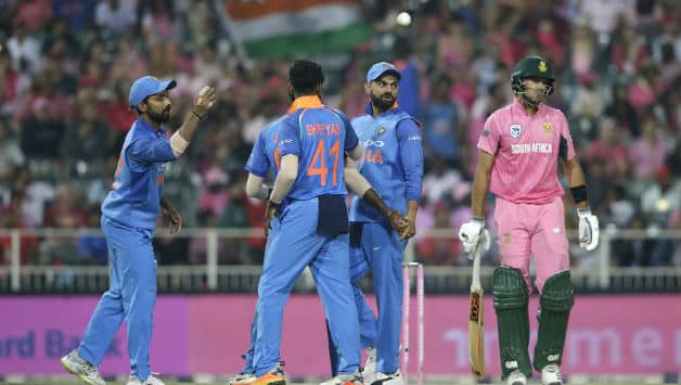 India remove Aiden Markram before another rain delay © AFP