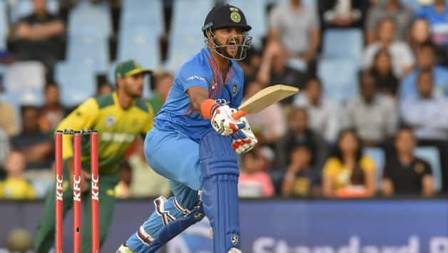 Suresh Raina © AFP