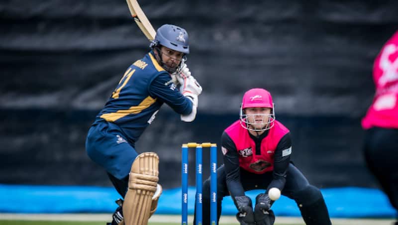 Sanga continued to be the run-machine Credits Ike Li  Ike Images