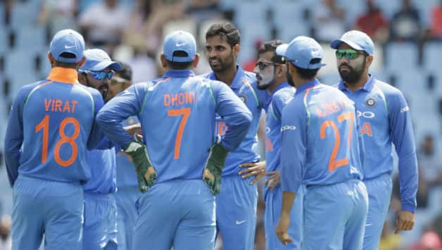 India won the toss and elected to bowl first where Bhuvneshwar Kumar provided the side an early wicket © AFP