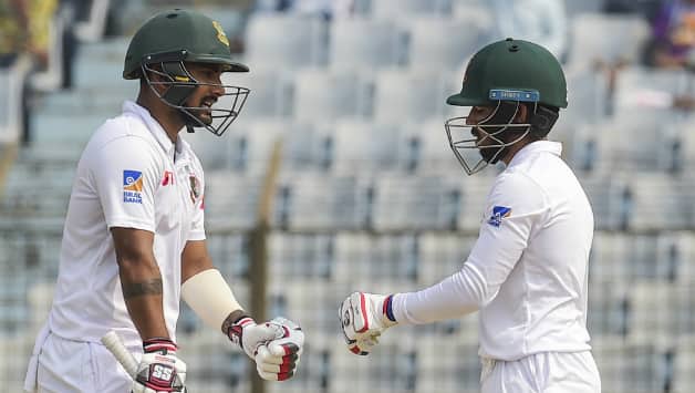 Liton and Mominul built a 106-run partnership © AFP