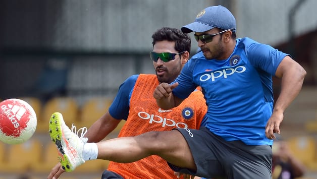 Bhuvneshwar Kumar and Shardul Thakur © AFP