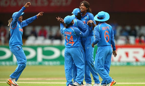 Veda Krishnamurthy celebrates with team © Getty Images