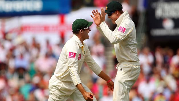 Michael Hussey and Steven Smith © Getty Images