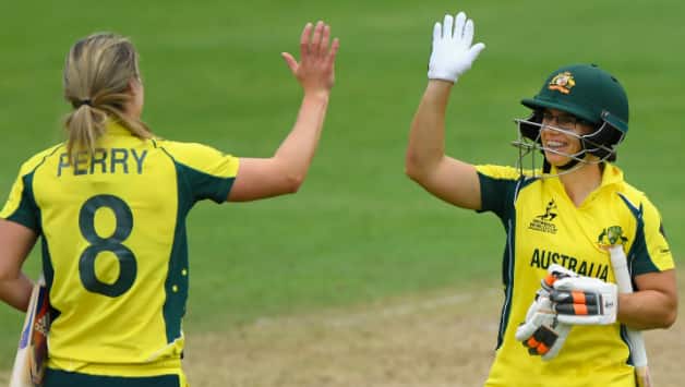 Nicole Bolton and Ellyse Perry © Getty Images