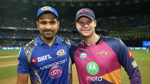 Rohit Sharma (L) and Steven Smith from IPL 2017 © BCCI
