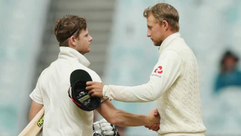 Steven Smith and Joe Root &copy; Getty Images