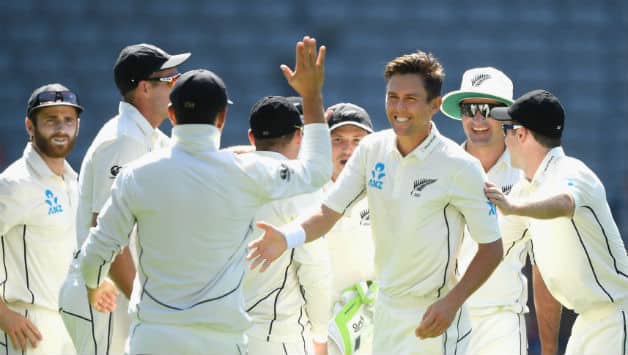 Trent Boult picked career best figures of 6 for 32 © AFP