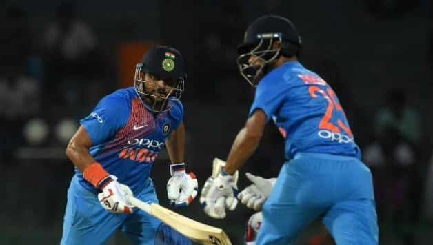 Suresh Raina and Shikhar Dhawan © Getty Images