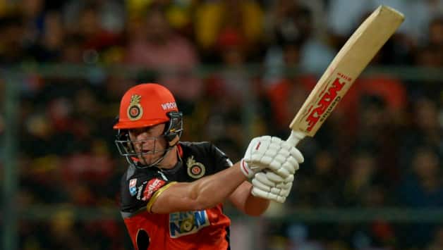 AB de Villiers led from the front with a sublime 57 © AFP