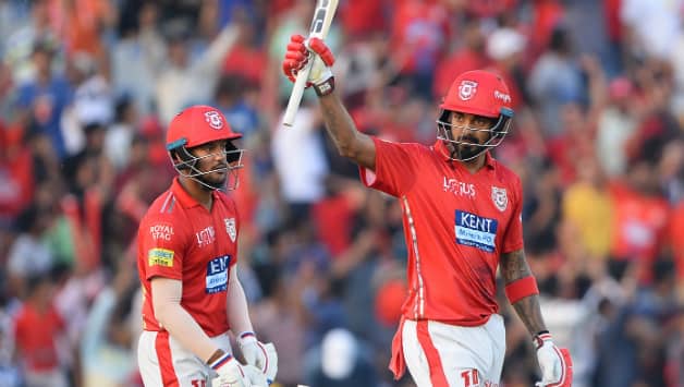 KL Rahul provided a blazing start to Punjab with his fastest fifty and moved past Sunil Narine and Yusuf Pathan. Rahul was duly awarded Man of the Match © AFP