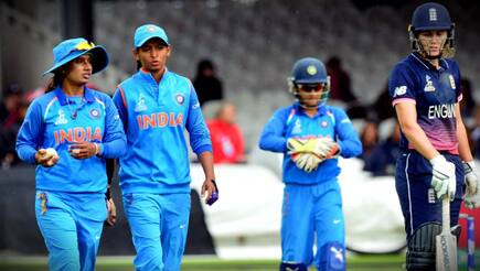 Indian women cricket team beaten England in odi series 2018
