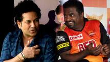 On Sachin tendulkar’s birth day Muttiah Muralitharan asked for his gift with Sunil Gavaskar