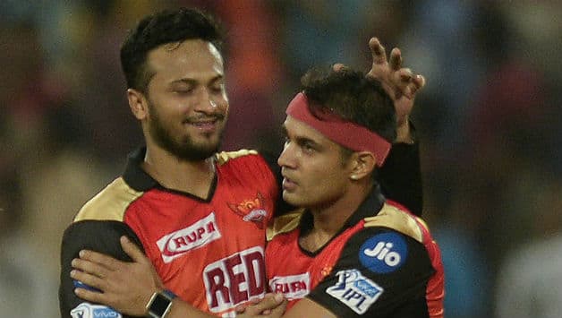 Shakib Al Hasan and Siddarth Kaul picked 4 wickets between them to restrict Rajasthan to 125 © AFP