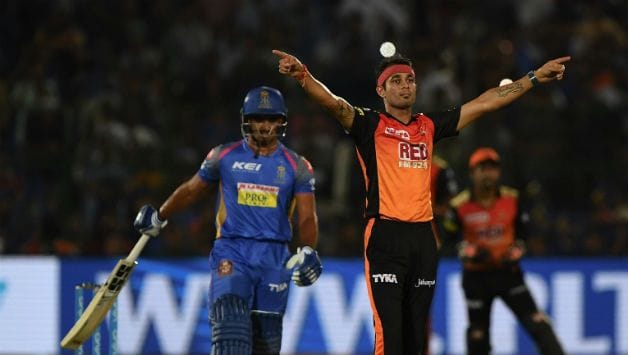 Siddarth Kaul picked 3 wickets to down RRs chance of a win © AFP