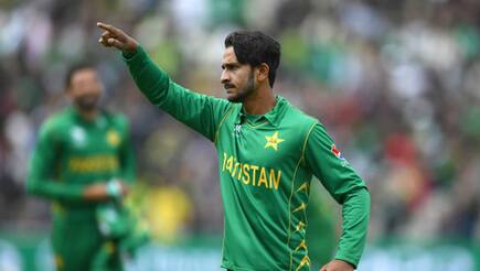 Video: Hasan Ali entertain Pakistani crowd during flag-lowering ceremony at Wagah border
