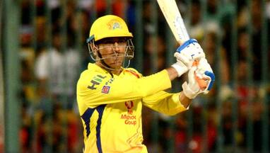IPL 2018, Dhoni becomes the first cap...