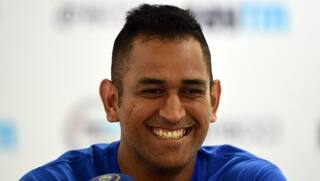 Fan missed date with girlfriend just to meet Mahendra Singh Dhoni