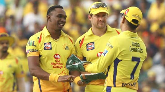 Dwayne Bravo picked Shikhar Dhawan's wicket to pull things back for CSK © BCCI