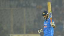 MS Dhoni gifts autographed bat to Badminton player Kidambi Srikanth
