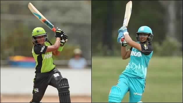 Harmanpreet Kaur (L) and Smriti Mandhana © IANS