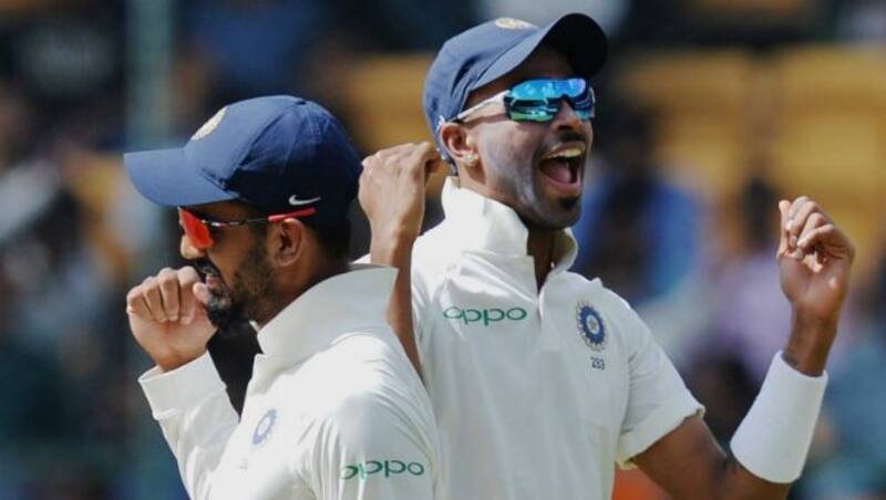 KL Rahul and Hardik Pandya &copy; AFP