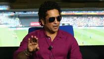 Sachin Tendulkar is worried that bowlers are not getting reverse swing in odi