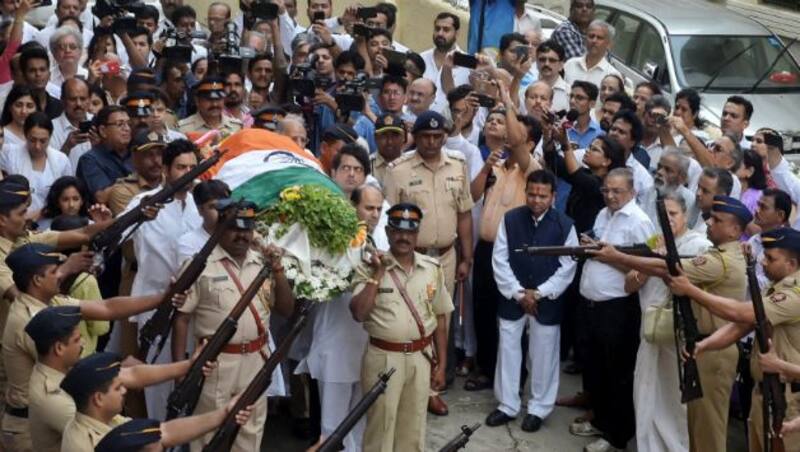 Ajit Wadekar's funeral procession &Acirc;&copy; PTI