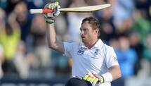 Warwickshire’s Ian Bell notches personal milestone of 20,000 first-class runs