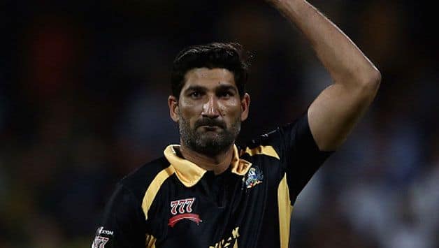 Sohail Tanvir fined 15 percent match fee for obscene gesture