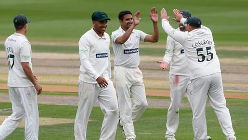 Pakistan international Muhammad Abbas will return to Leicestershire as one of the overseas player for the 2019 season.