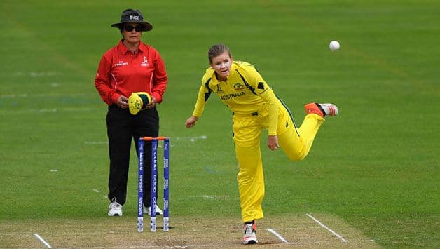 Jess Jonassen in her follow through. (Getty Images)