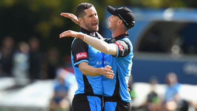 Wayne Parnell signs Kolpak deal with Worcestershire
