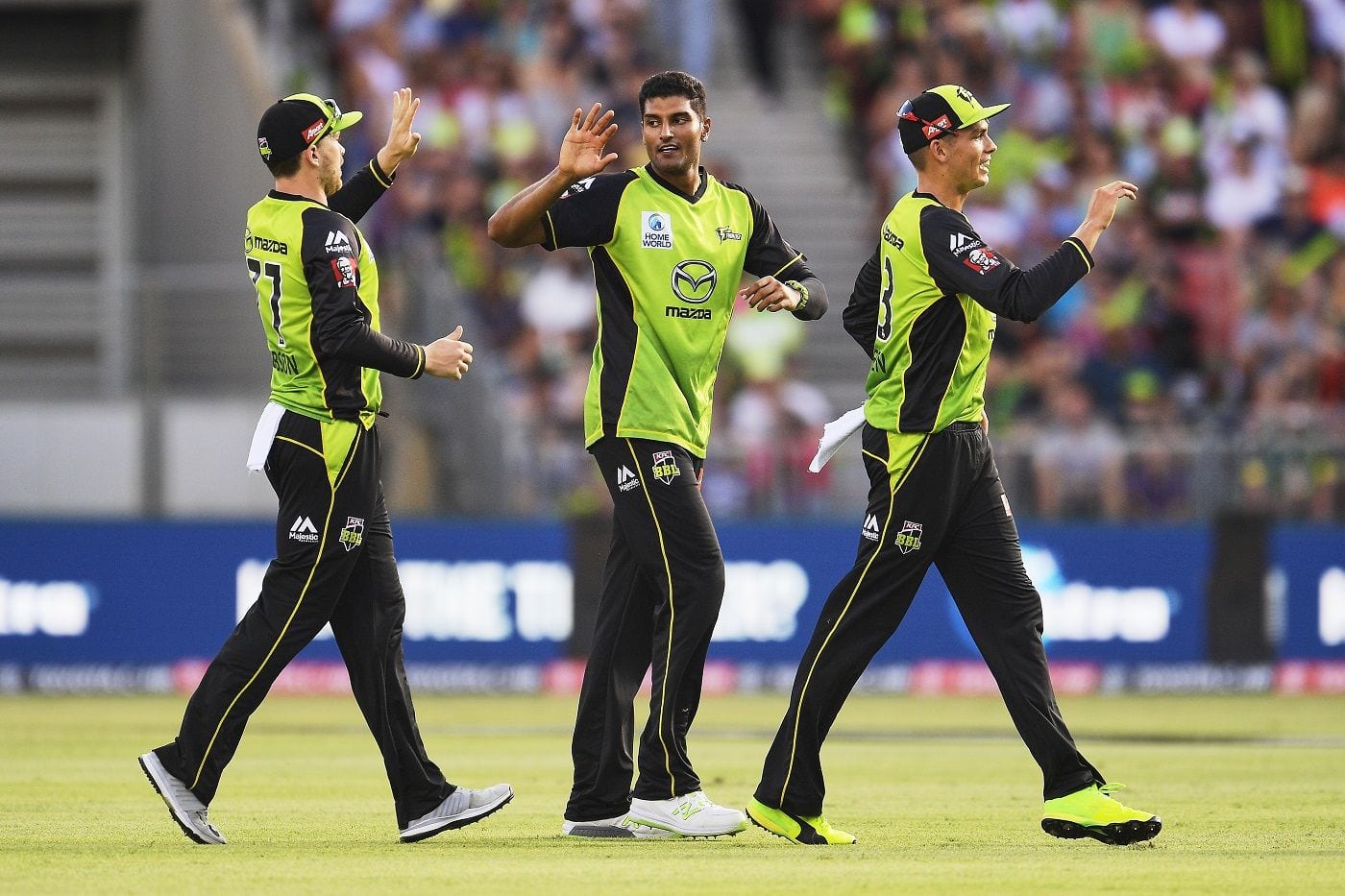 Big Bash League: Gurinder Sandhu back at Sydney Thunder