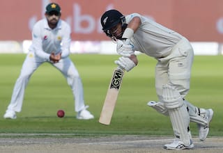 Pakistan vs New Zealand: Ross Taylor wicket gives host boost on fourth morning