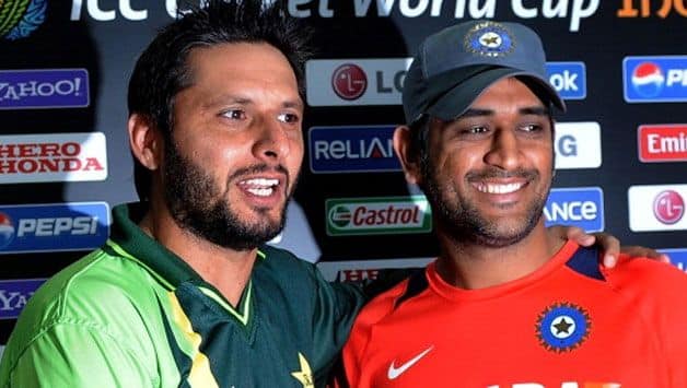 No one has the right to talk about his retirement: Afridi on Dhoni