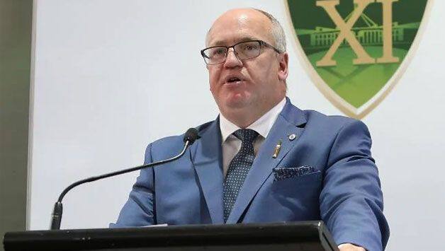 Earl Eddings appointed full-time chairman of Cricket Australia