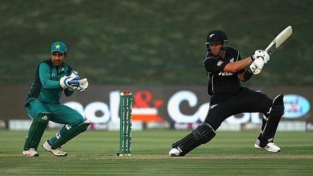 Ross Taylor’s chucking gesture leaves Sarfraz Ahmed fuming