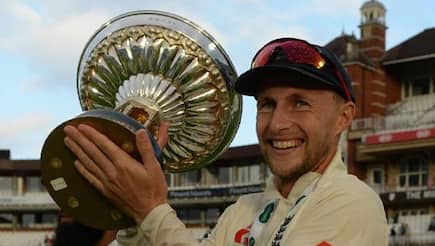 Joe Root signs new three-year Yorkshire contract