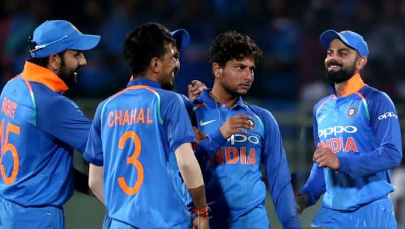 kuldeep yadav with virat kohli