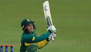Women’s Big Bash League: Lizelle Lee blasts century as Melbourne Stars stun Sydney Sixers