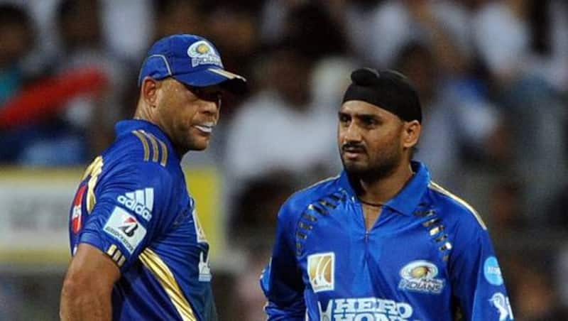 andrew symonds and harbhajan singh