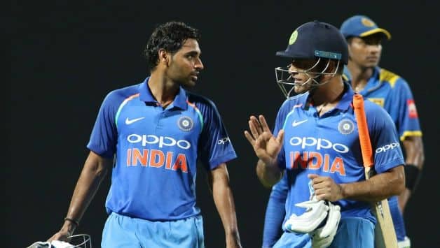 Bhuvneshwar Kumar backs MS Dhoni; Says he can bat anywhere from numbers one to ten