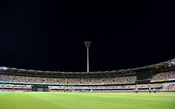 BBL: Fuming Sydney Thunder lodge complaint over Gabba floodlight failure