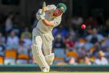 Sarfaraz meets Phehlukwayo to apologise for racist remark