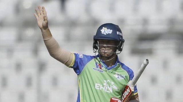 Warner required surgery to remove a bone spur and loose bone that had caused inflammation.