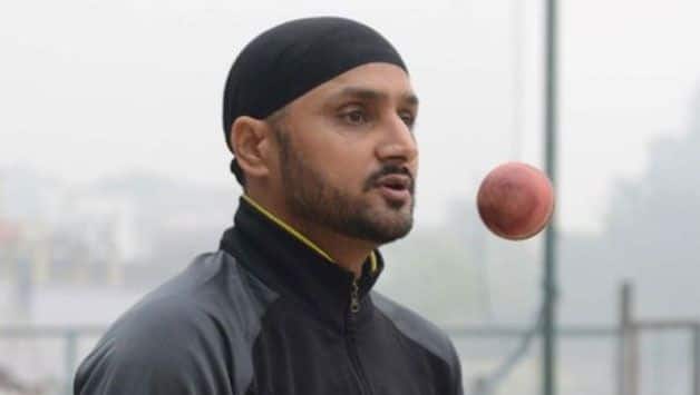 Farokh Engineer criticises Harbhajan for comments on Ashwin