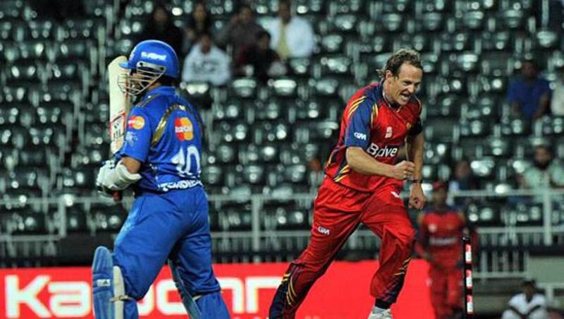 sahne burger dismisses sachin tendulkar