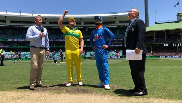 Aaron Finch won the toss and elected to bat first vs India